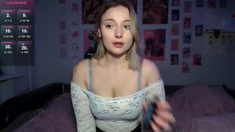 Missi online show from March 19, 5:11 am