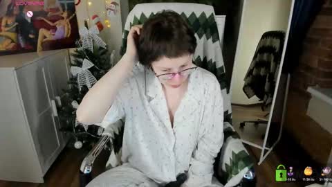 Melissa online show from December 21, 4:03 pm