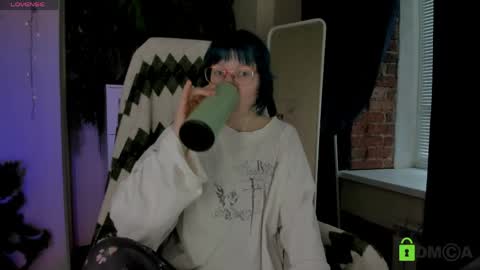 Melissa online show from April 30, 2:56 pm