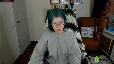 Snapshot of melissa_wells chatting on May 9, 9:20 pm Melissa online show from May 9, 9:20 pm