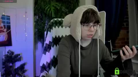 Melissa online show from August 2, 8:40 pm