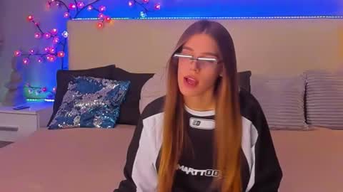 MelissaCrayzy online show from November 30, 1:15 pm