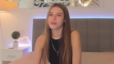 Snapshot of melissacrayzy chatting on May 15, 5:47 am MelissaCrayzy online show from May 15, 5:47 am