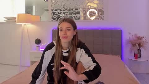 Snapshot of melissacrayzy chatting on May 31, 6:10 am MelissaCrayzy online show from May 31, 6:10 am