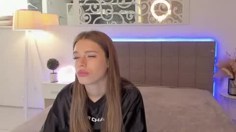 Snapshot of melissacrayzy chatting on July 26, 5:04 am MelissaCrayzy online show from July 26, 5:04 am