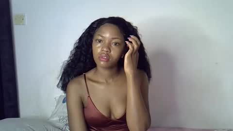 Snapshot of melissah_hot chatting on May 18, 7:03 am melissah_hot online show from May 18, 7:03 am