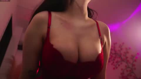 Snapshot of melissajones3 chatting on June 16, 12:24 am melissajones3 online show from June 16, 12:24 am