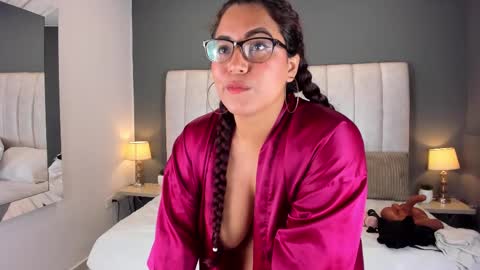 M E L I S S A  online show from March 10, 6:23 pm