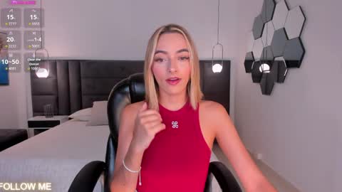 Snapshot of melissamoore_ chatting on May 28, 10:12 am Call me Meli online show from May 28, 10:12 am
