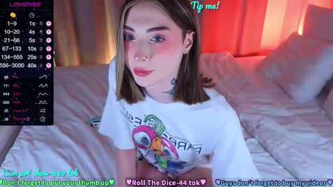 Snapshot of melissaober chatting on March 27, 9:14 pm Melissa or abbreviated Mel or Lis online show from March 27, 9:14 pm