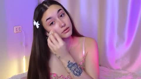 Mel online show from November 27, 3:19 am