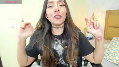Snapshot of melissarouge chatting on September 17, 7:37 pm online show from September 17, 7:37 pm