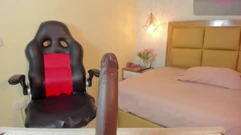    online show from July 3, 7:42 pm
