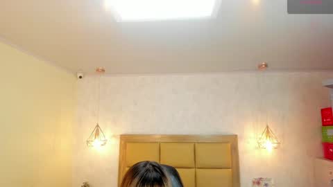    online show from August 3, 7:39 pm