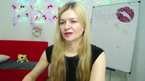 Melissa online show from April 28, 11:37 am