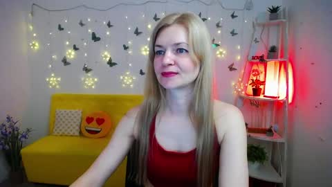 Snapshot of melissatylerbb chatting on May 5, 11:18 am Melissa online show from May 5, 11:18 am
