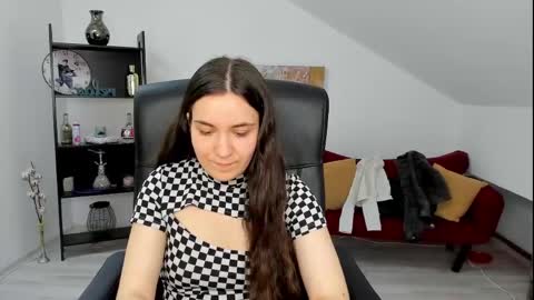 Snapshot of melissawiliam chatting on May 19, 11:05 am melissawiliam online show from May 19, 11:05 am