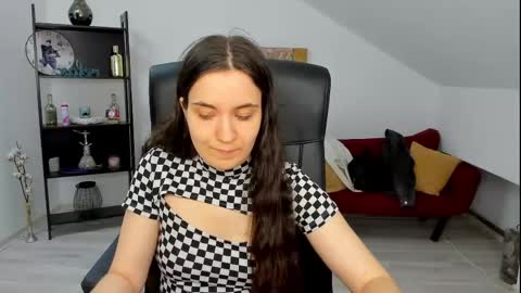 Snapshot of melissawiliam chatting on June 2, 11:01 am melissawiliam online show from June 2, 11:01 am