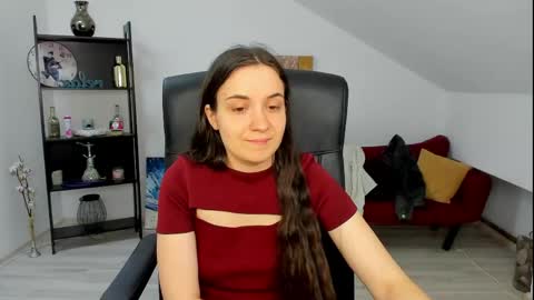 Snapshot of melissawiliam chatting on June 4, 10:54 am melissawiliam online show from June 4, 10:54 am