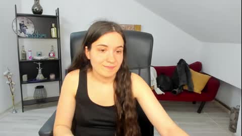 Snapshot of melissawiliam chatting on June 15, 11:01 am melissawiliam online show from June 15, 11:01 am