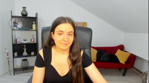 Snapshot of melissawiliam chatting on July 1, 11:01 am melissawiliam online show from July 1, 11:01 am