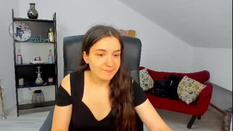 Snapshot of melissawiliam chatting on July 15, 11:15 am melissawiliam online show from July 15, 11:15 am