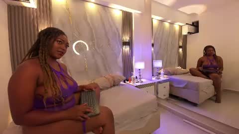 Snapshot of melissawilson_ chatting on July 15, 1:05 pm Meli online show from July 15, 1:05 pm