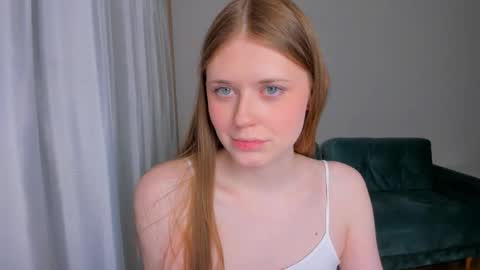 Melissa online show from March 3, 7:20 pm