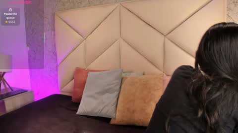 Snapshot of mell_muller chatting on June 11, 12:03 pm Mell online show from June 11, 12:03 pm