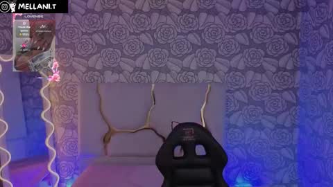 Snapshot of mellani_tay chatting on September 21, 3:19 am Mellani  online show from September 21, 3:19 am