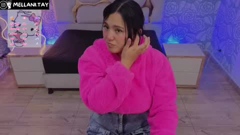 Snapshot of mellani_tay chatting on November 9, 4:00 am Mellani online show from November 9, 4:00 am