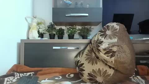 MellyMell  online show from July 14, 2:05 am