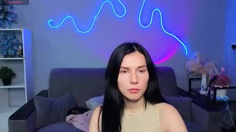 Snapshot of mellhyees chatting on December 3, 6:17 pm mellhyees online show from December 3, 6:17 pm