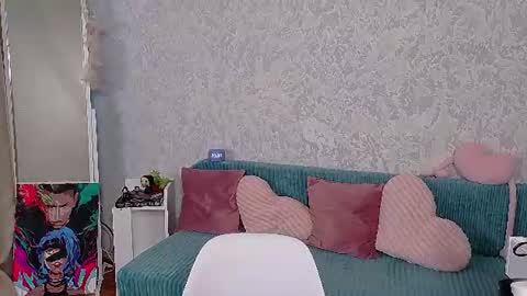 Snapshot of mellhyees chatting on August 5, 3:09 am mellhyees online show from August 5, 3:09 am