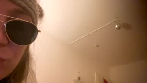 Melli online show from December 13, 11:17 pm