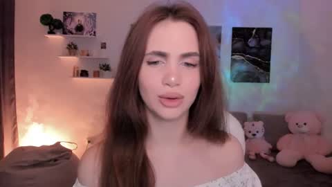 Tessa online show from July 17, 5:14 am