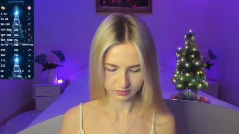 Mellina online show from December 17, 9:10 pm
