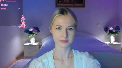 Mellina online show from February 21, 8:32 pm