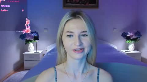 Mellina online show from March 3, 7:09 pm