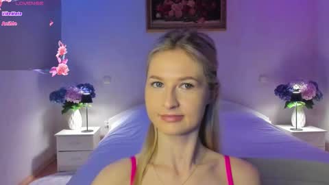 Mellina online show from March 15, 9:43 pm