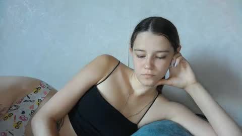 Snapshot of mellisamaxwell chatting on June 19, 8:07 am Mellisa online show from June 19, 8:07 am