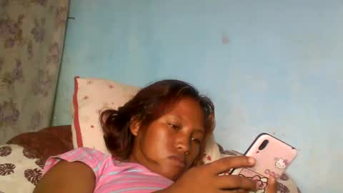 Snapshot of mellissia02 chatting on February 12, 9:42 am mellissa online show from February 12, 9:42 am