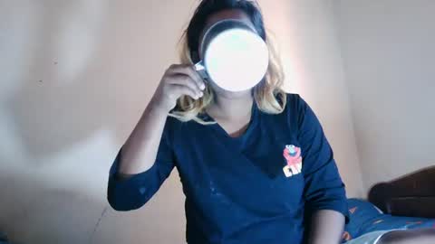 mellissa online show from July 13, 4:48 am