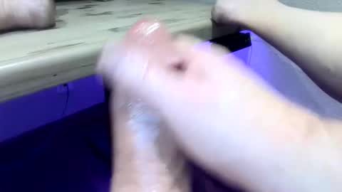 Snapshot of mellomike chatting on February 19, 12:03 am mellomike online show from February 19, 12:03 am