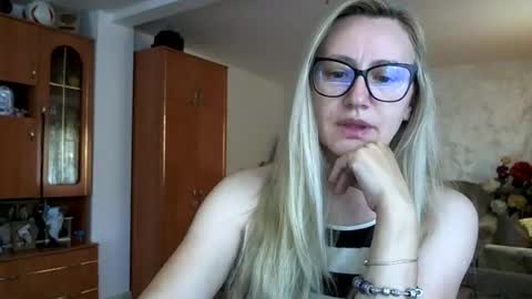 Melly online show from June 27, 6:40 am