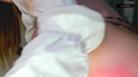 MelMooon online show from December 30, 6:27 pm