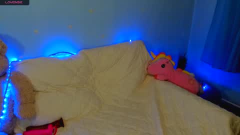 MelMooon online show from February 25, 10:29 pm