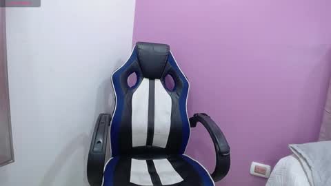 Meloddyy   online show from February 10, 6:01 pm