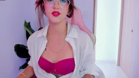 Snapshot of melodie_roy chatting on January 29, 7:32 pm Melodie Roy 999 online show from January 29, 7:32 pm