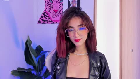 Snapshot of melodie_roy chatting on January 31, 3:00 pm Melodie Roy 999 online show from January 31, 3:00 pm